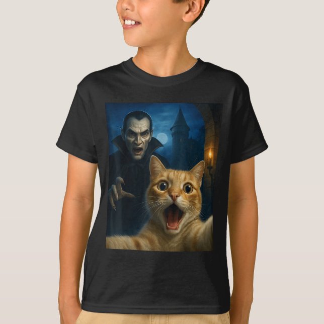 T-shirt Cat Selfie With A Vamre Funny Cat  (Devant)