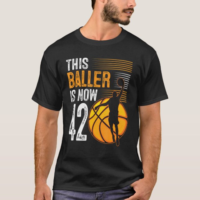 T-shirt Ce Baller A Maintenant 42 Ans Basketball 42nd Bi (Devant)