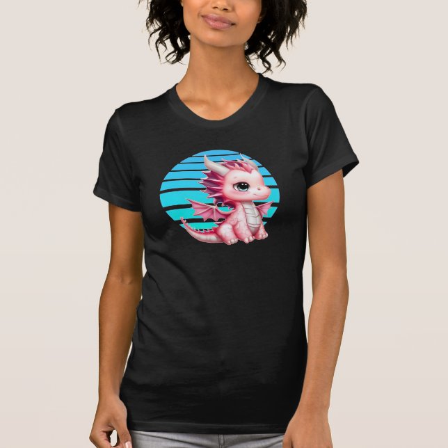 T-shirt Ce design présente un dragon rose mignon avec un g (Devant)