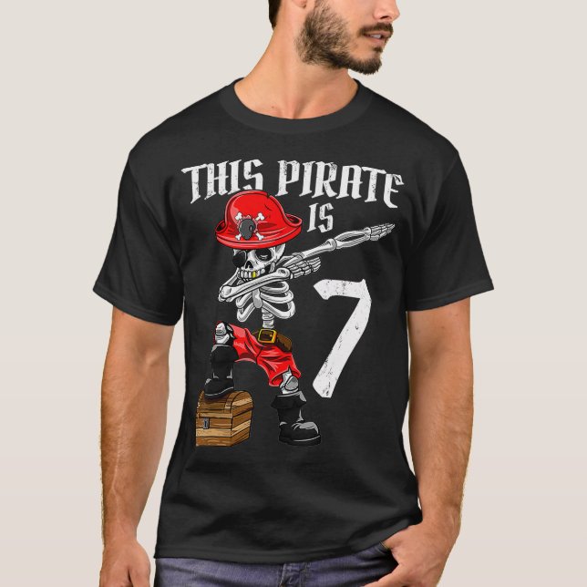 T-shirt Ce pirate est 7 pirate en dabbing 7e anniversaire (Devant)