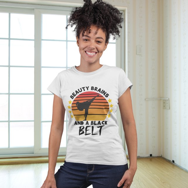 T-shirt Cerebros de Belleza y Un Cinturon Negro de Karate (Créateur téléchargé)