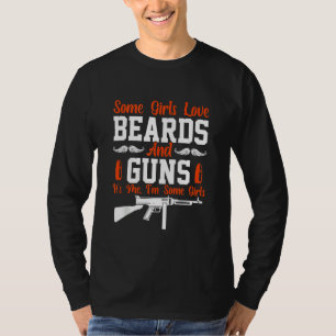 T-shirt Certaines Filles Aiment Les Oreilles Et Les Armes