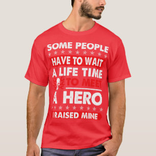 T-shirt Certaines Personnes Doivent Attendre Un Mech Mécan
