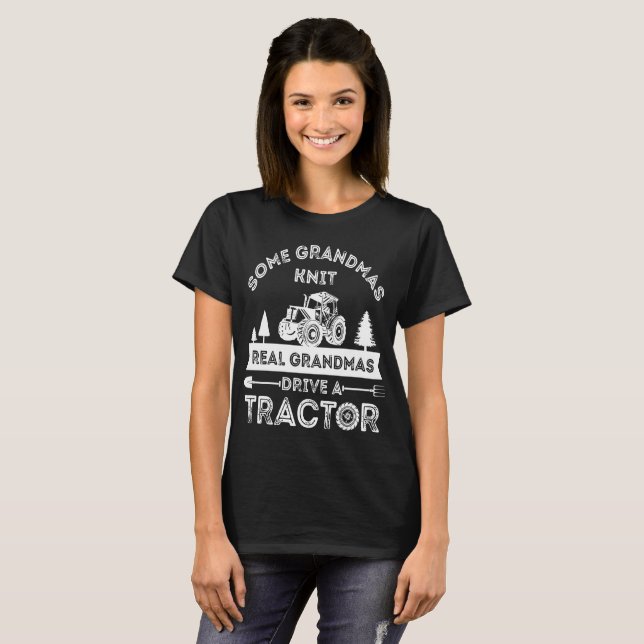 T-shirt certains grands-mas tricot vrai grand-mas tracteur (Devant entier)