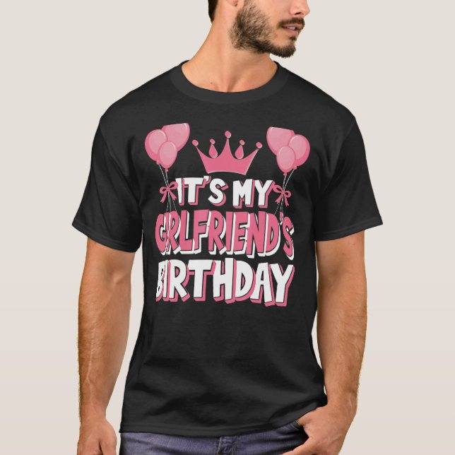 T-shirt C'est la fête d'anniversaire de My Girlfriend (Devant)