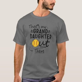 T-shirt C'est ma petite-fille là-bas grand-mère de softbal