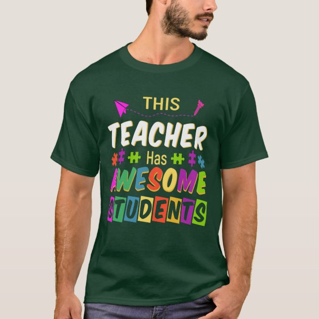 T-SHIRT CET ENSEIGNANT A DES ÉTUDIANTS INCONTOURNABLES (Devant)
