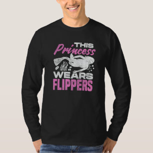 T-shirt Cet homme prince porte des palmes plongeur plongée