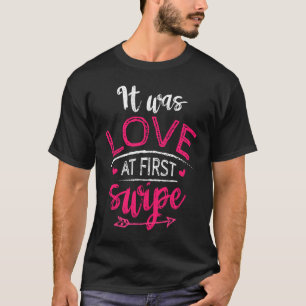 T-shirt C'Était L'Amour Au Premier Mariage Swipe Couple