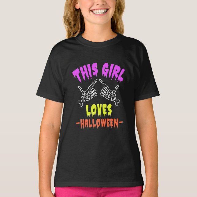 T-shirt Cette fille adore Halloween (Devant)