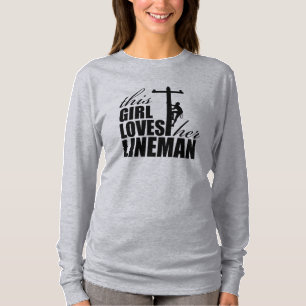 T-shirt Cette fille aime la longue douille de ses femmes