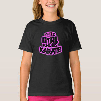 T-shirt Cette Fille Connaît Le Karaté