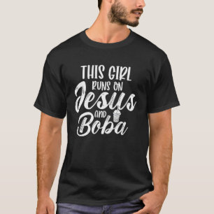 T-shirt Cette fille court sur Jésus et Boba Bubble Tea Nek
