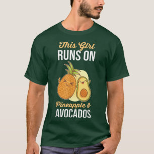 T-shirt Cette fille court sur Pineapple & Avocados