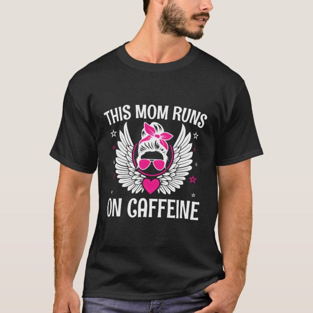 T-shirt Cette Mère Fait Des Citations De Café Sur La Caféi (Devant)