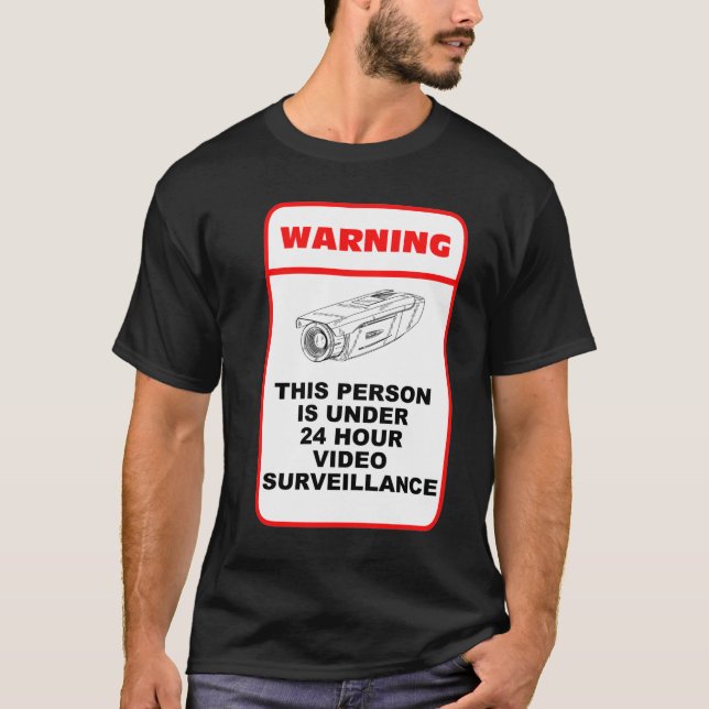 T-shirt Cette personne est au-dessous de 24 (Devant)