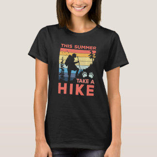 T-shirt Cette randonnée d'été et amusez-vous dans la natur
