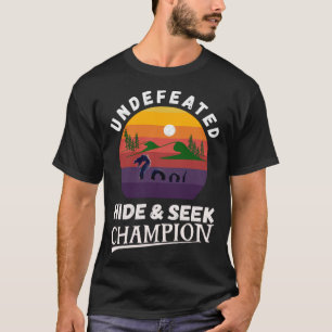 T-shirt Champion invaincu de cache-cache Monstre du Loch N