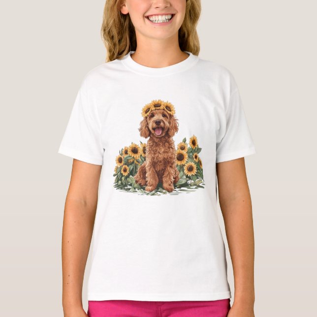 T-shirt Charmant chien Goldendoodle portant une couronne d (Devant)