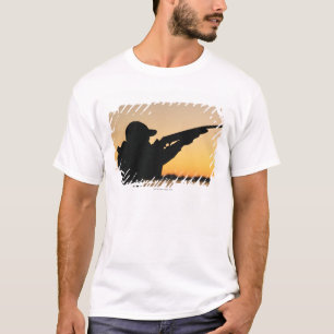 T-shirt Chasseur et arme à feu