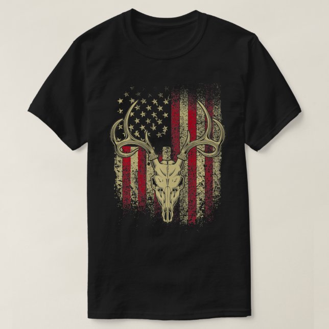 T-shirt Chasseurs de cerfs Le crâne de cerf sur un drapeau (Design devant)