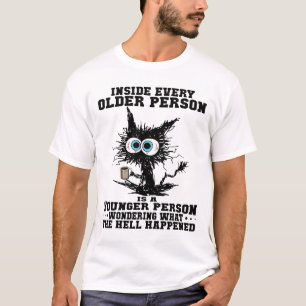 T-shirt Chat À L'Intérieur De Chaque Personne Âgée Est Une