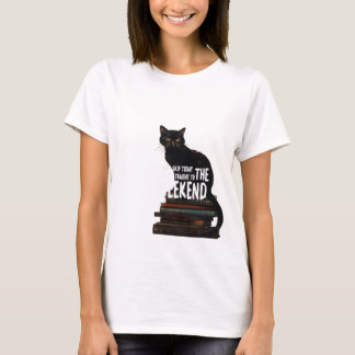 T-shirt Chat noir sur livres "Skip to Weekend"