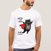 Chat portant une cape de super-héros