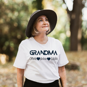 T-shirt Chemise de grand-mère avec les noms des petits-enf