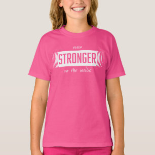 T-shirt Chemise plus forte sur les filles intérieures