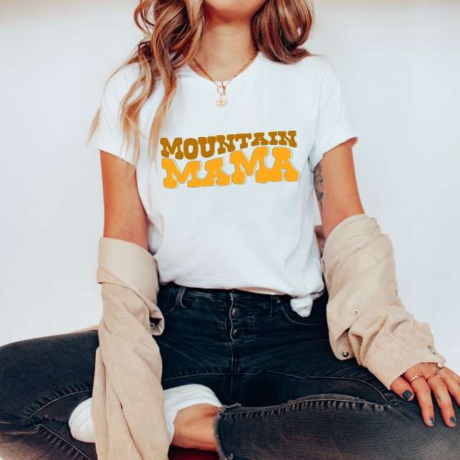T-shirt Chemise super Mountain Mama (Groovy, Mountain Mama, Nature Lover, Boho Chic, Adventure Vibes, Retro Style, Mountain Life, Outdoor)