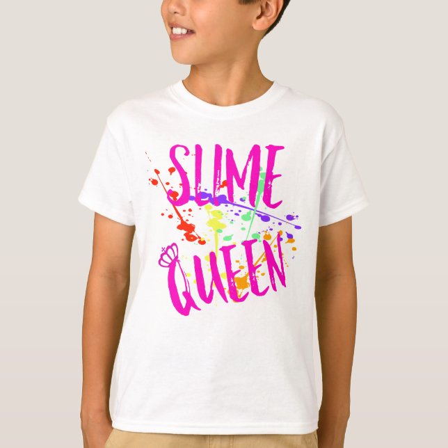 T-shirt Chemises et accessoires de la Reine de boue (Devant)