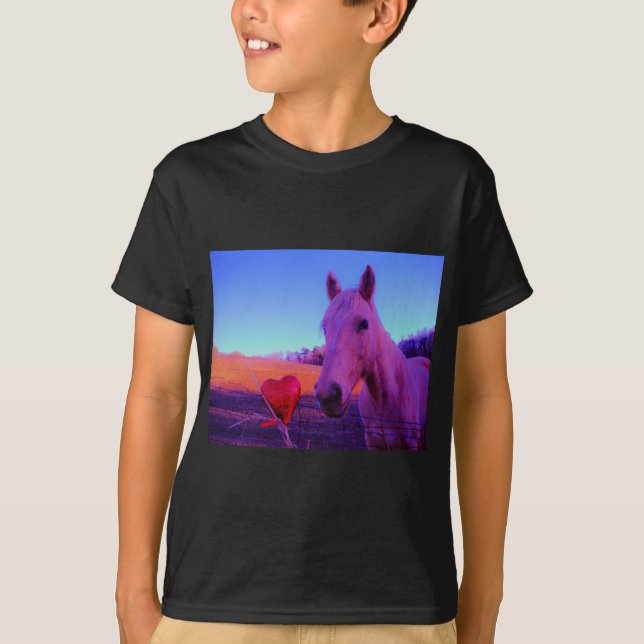 T-shirt Cheval Brown et Coeur Rouge (Devant)