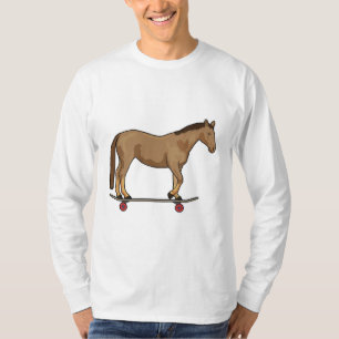 T-shirt Cheval comme patineur sur skateboard