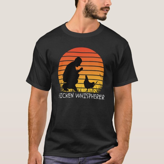 T-shirt Chicken Whisperer with Retro Sunset Backyard Chick (Devant)