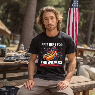 T-shirt Chien Chaud Du 4 Juillet Je Suis Juste Là Pour Les