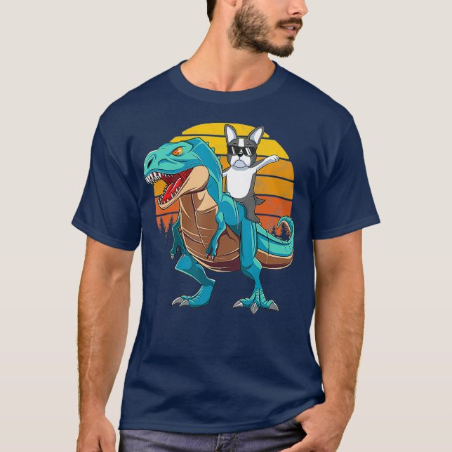 T-shirt Chien de Boston Terrier équitation Dinosaur T Rex  (Devant)