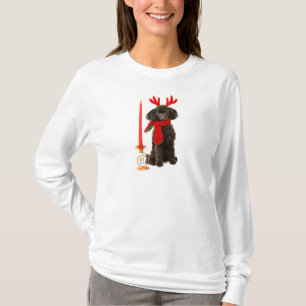T-shirt Chien de caniche noir de jouet de Noël habillé