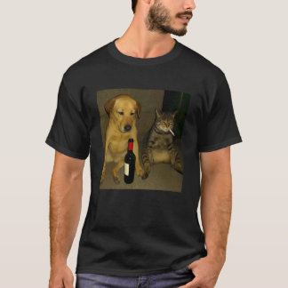 T-shirt Chien et chat drôles fumant cigarette et buvant