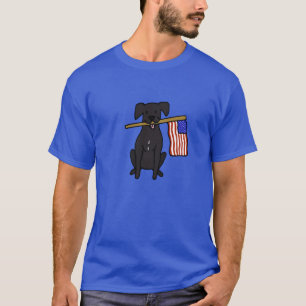 T-shirt Chien noir tenant drapeau américain
