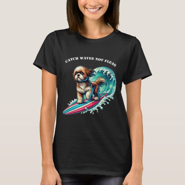 T-shirt Chien surf avec un Surfboard chevauchant une grand (Devant)