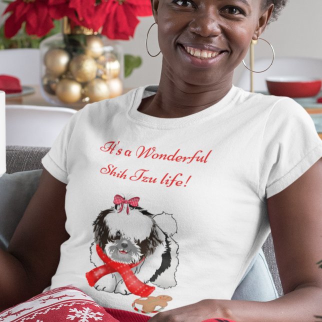 T-shirt Chih Tzu Messy & Adorable Avec Jouet En Pain D'Enf (Créateur téléchargé)