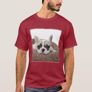 T-shirt Chiot de bouledogue français se situant dans un