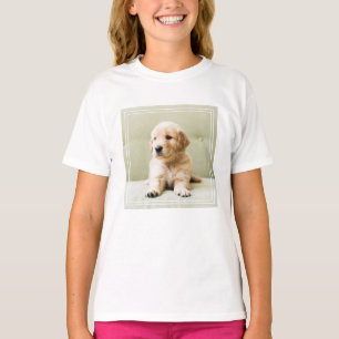T-shirt Chiot d'or sur un canapé