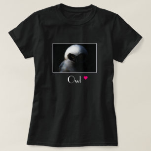 T-shirt Chouette blanche à la broche avec un regard perçan