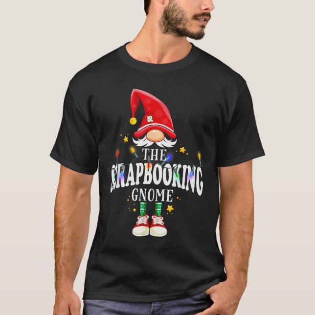 T-shirt Christmas The Scrapbooking Gnome X-mas Matching Pj (Devant)
