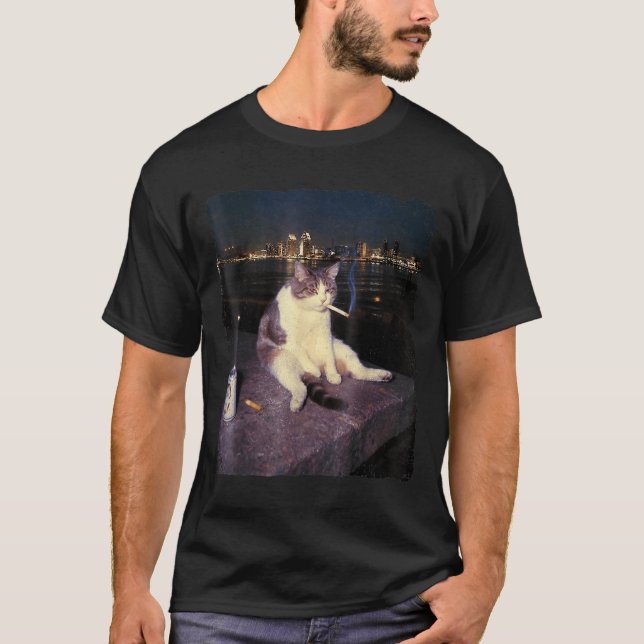 T-shirt Cigarette Kitten Drôle Fumer Mème Chat Stud Cervea (Devant)