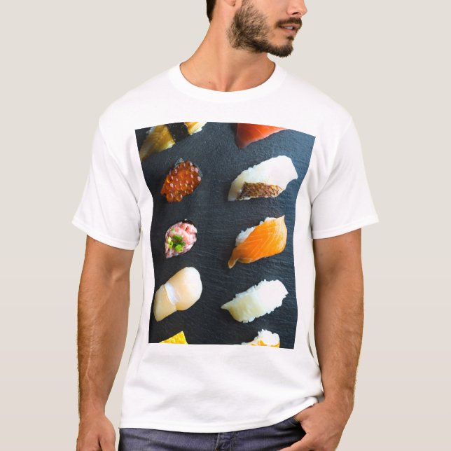 T-shirt Classic Sushi Set – 10 classic pieces on a stone p (Devant)