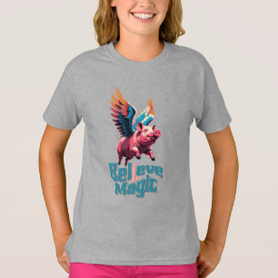 T-shirt Cochon mignon avec ailes colorées Croire en la m