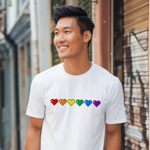 T-shirt Coeur du drapeau arc-en-ciel